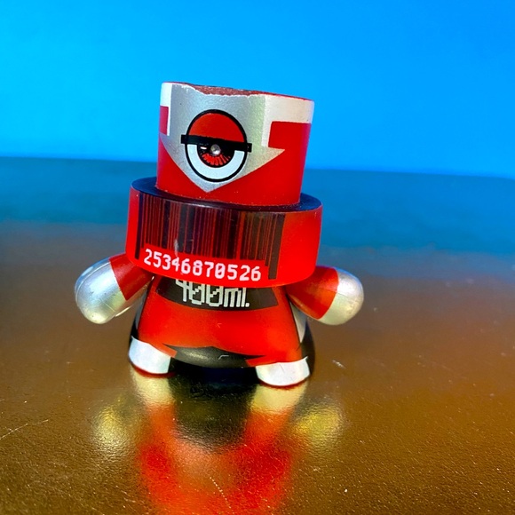 KIDROBOT FATCAP SERIES 1 ARTIST ZETA 2006 RED CHARACTER 2” - Picture 6 of 12